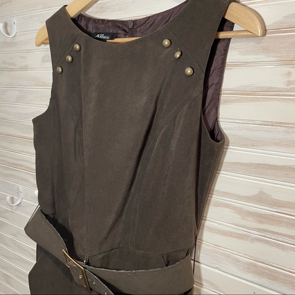 AGB Dress Professional Brown, Size 6 - Picture 9 of 11